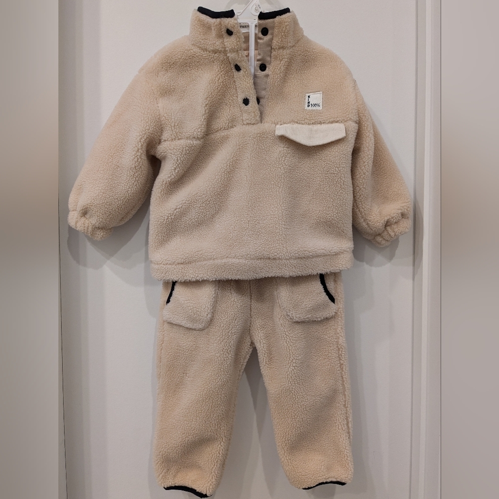 Zara cozy matching set, size 12-18 months